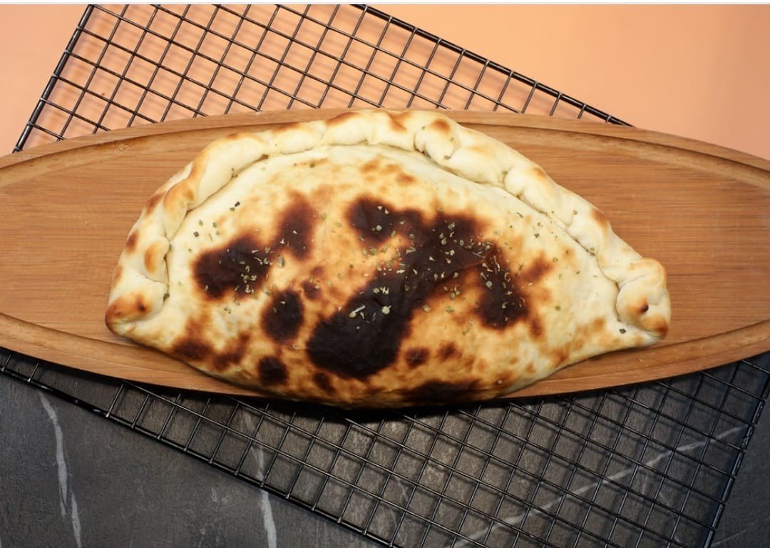 كالزوني دجاج foto