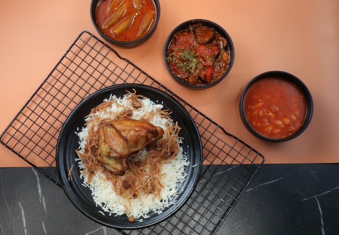 ربع دجاج مشوي مع الرز foto